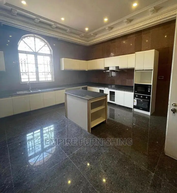 Cabinet Set