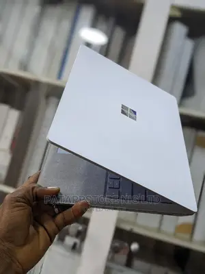 Laptop Microsoft Surface Laptop 8GB Intel Core I5 SSD 256GB