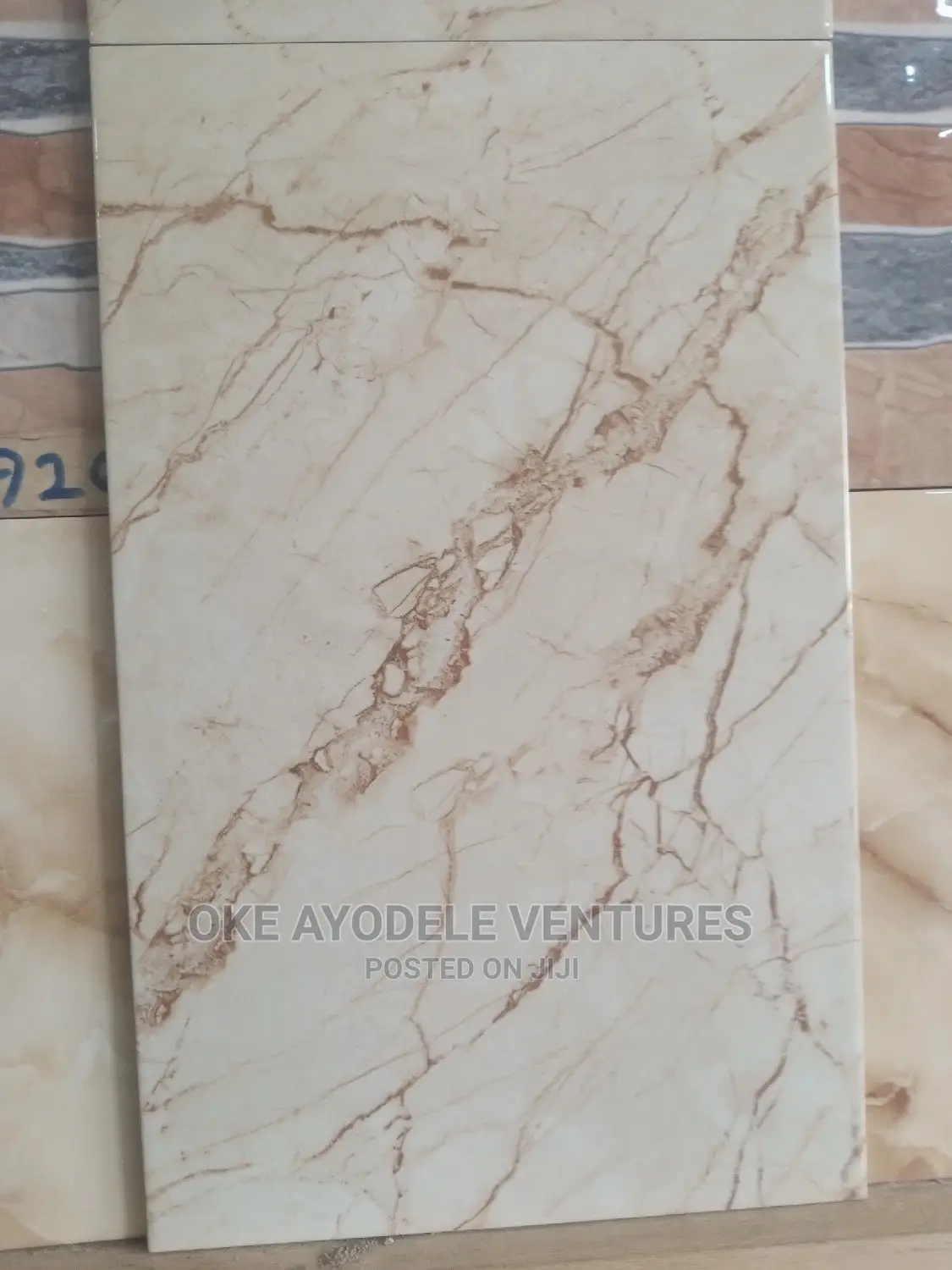 25/40 Wall Tiles