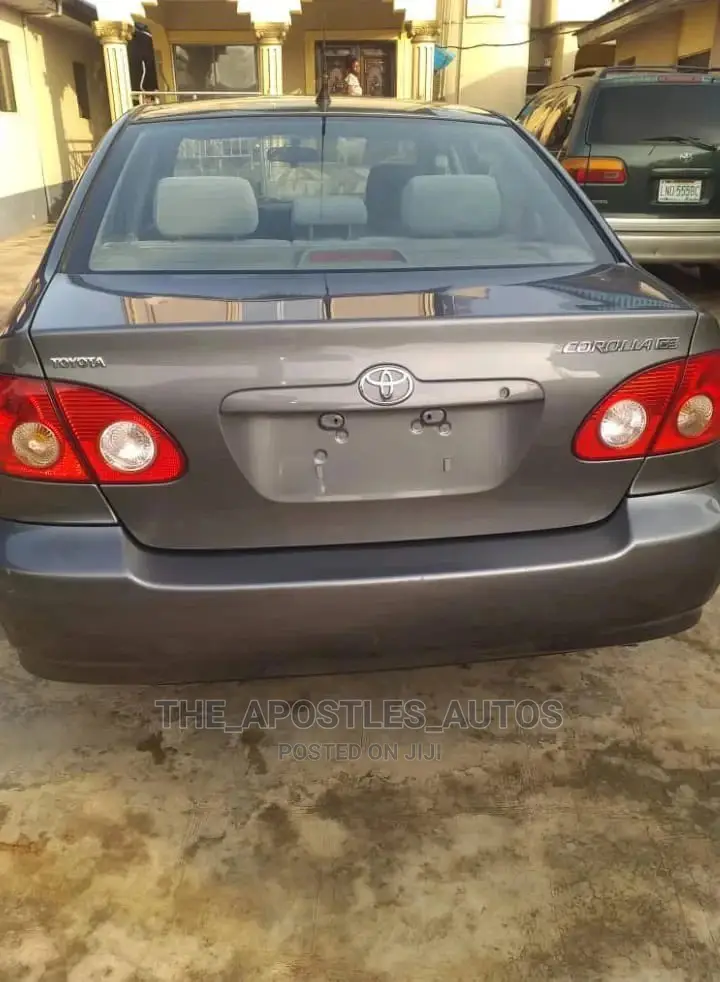 Toyota Corolla 2006 Gray
