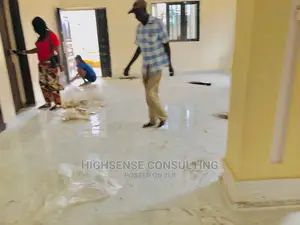 Best Cleaning Expert With Modern Cleaning Equipment