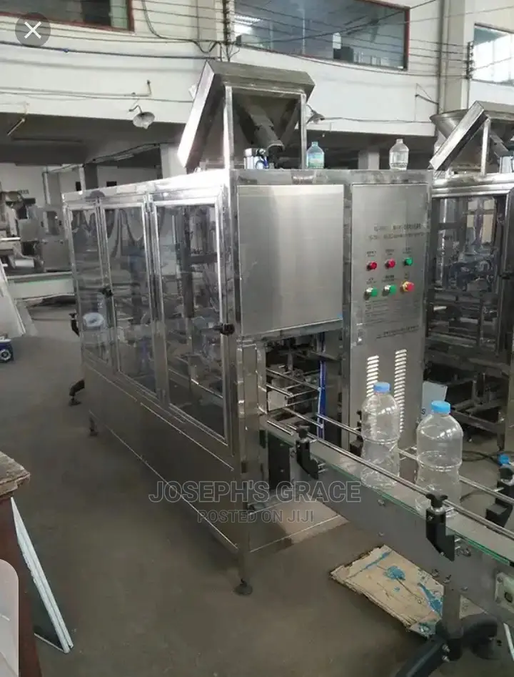 Full Automatic Bottle Water Machine.