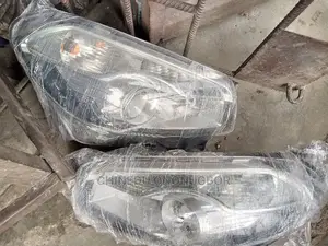 Nissan Qashgai Headlights 2012