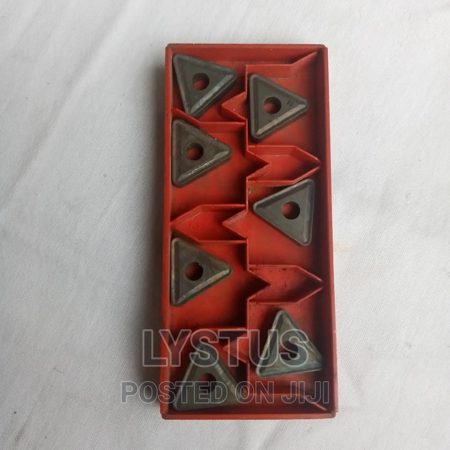 Triangular Threading Insert