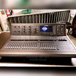 M32 Midas Digita Live And Studio With 40 Input Channels,