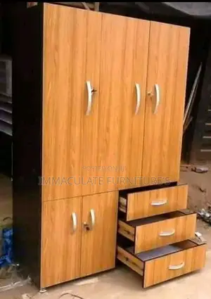 Quality Wooden 4by6 Standing Wardrobe
