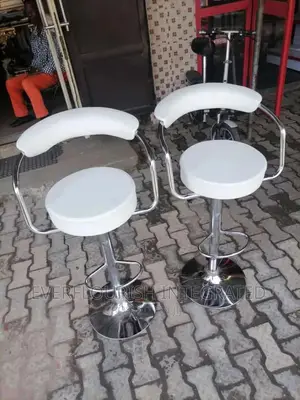 White Bar Stool/Chair