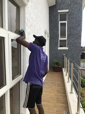 OM:-detailed Cleaning Services