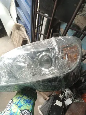 Mercedes Benz C300 2008 Headlight