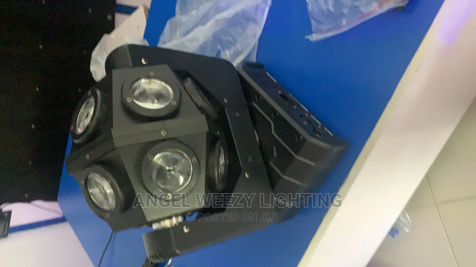 12 Eyes Moving Head