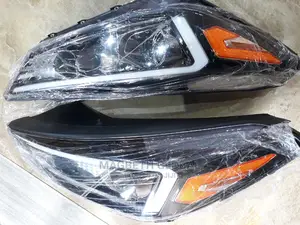 Headlamp Hyundai Tucson 2019.