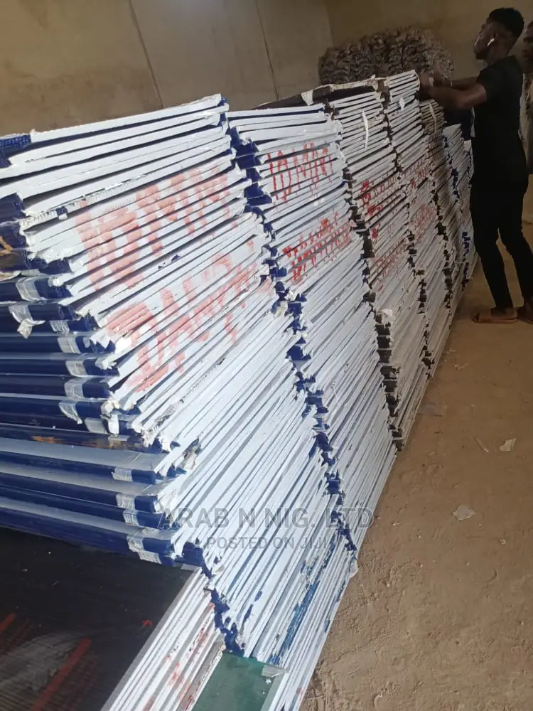 Foreign U-Lock (Danpalon Polycarbonate and Skylight Sheets)