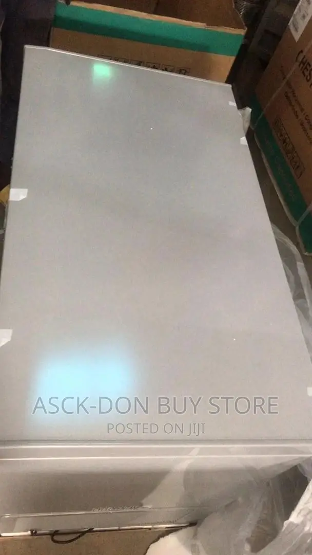 390liters Hisense Chest Freezer Big Size (Ice Cold Level)