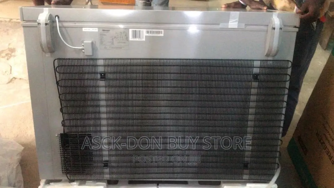 390liters Hisense Chest Freezer Big Size (Ice Cold Level)