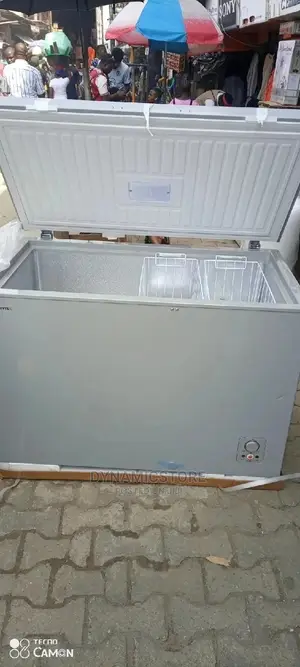 Hisense Chest Freezer (390sh) 297l