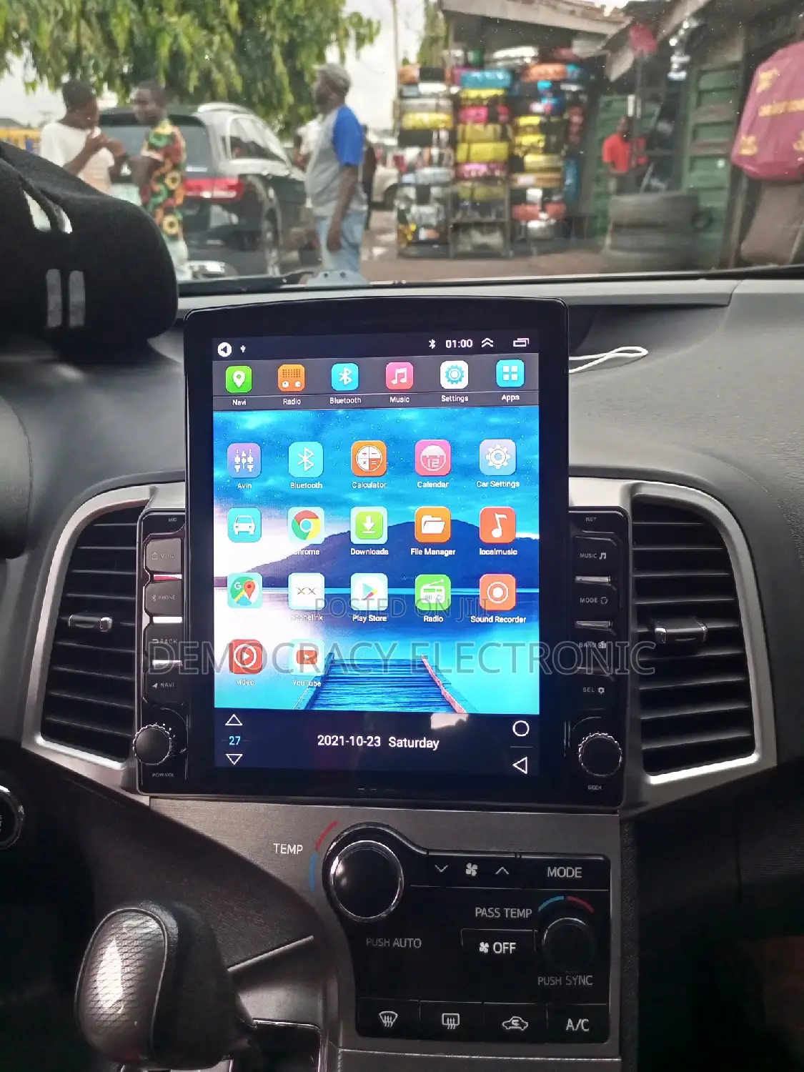 Venza Tesla Screen With GPS Navigation System (Map)