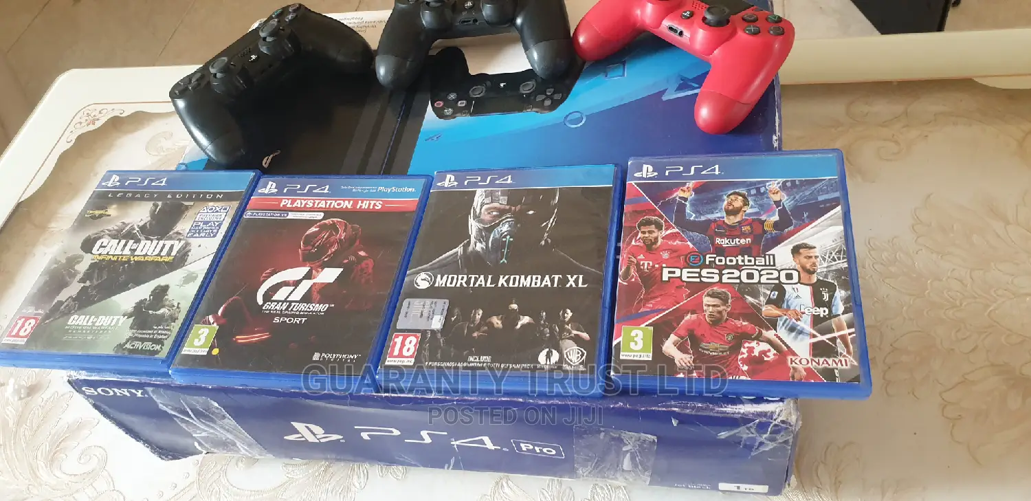 Ps4 Pro 1tb + Games + 3 Controllers