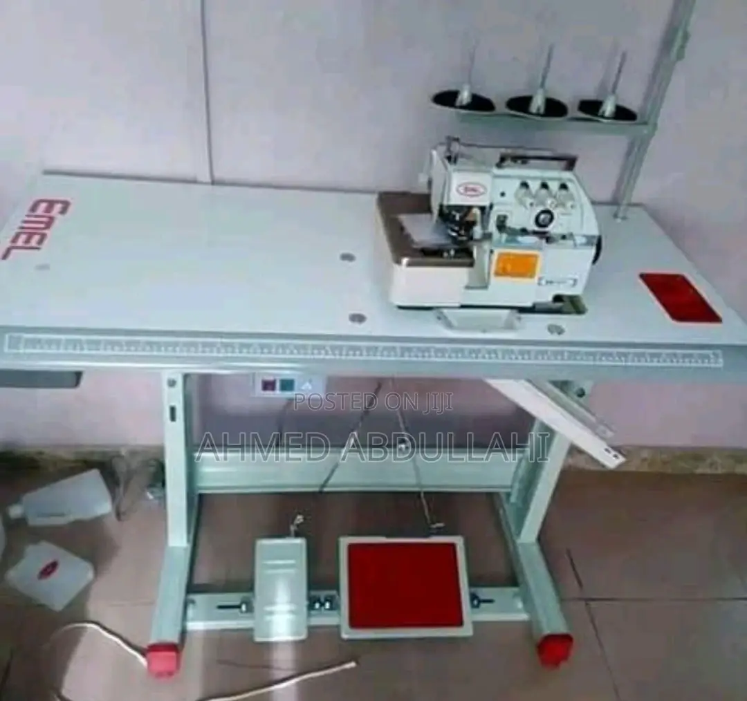 Emel Three Thread Overlooking Machine