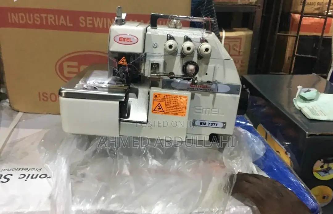 Emel Three Thread Overlooking Machine