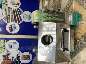 Manual Sugarcane Extractor Machine