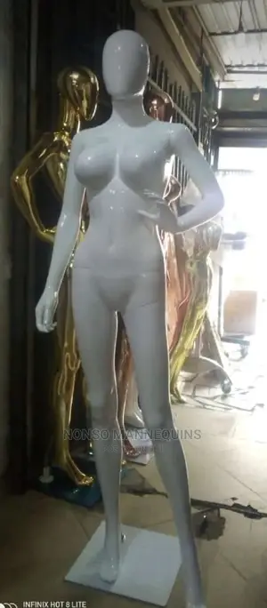 Glossy White Faceless Size 8 Full Body Female MANNEQUIN