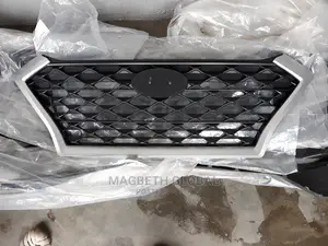 Photo - Hyundai Tucson Grill 2019