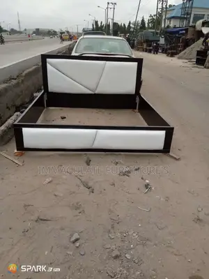 6by6 Bedframe