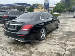 Mercedes-Benz E300 2017 Black