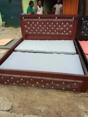 Executive 6x6 King Size Bed With Side Drawers