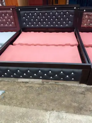 Executive 6x6 King Size Bed With Side Drawers