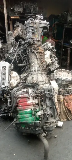 Sequoia 03, 4runner V8