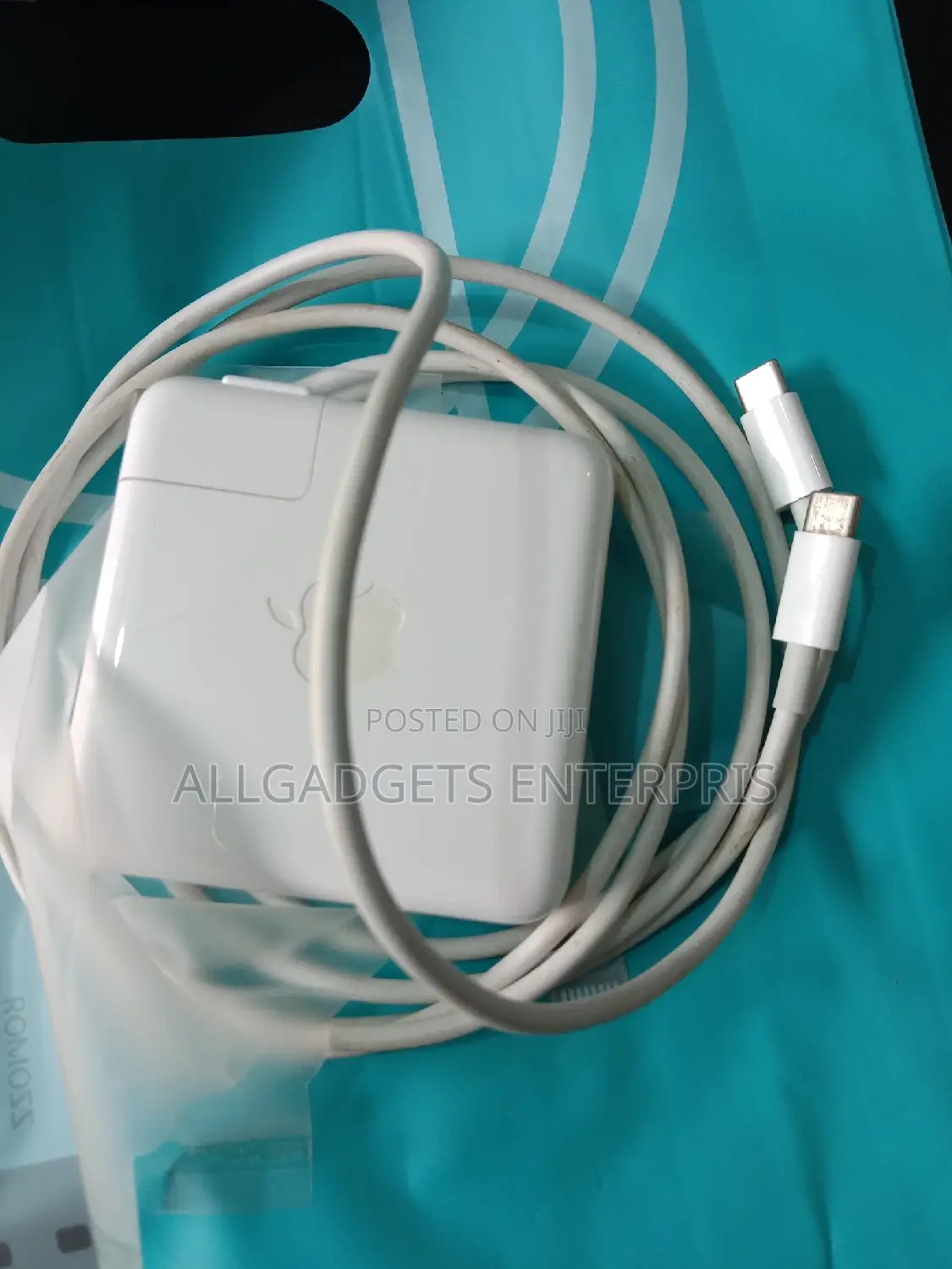 Macbook PRO C Charger