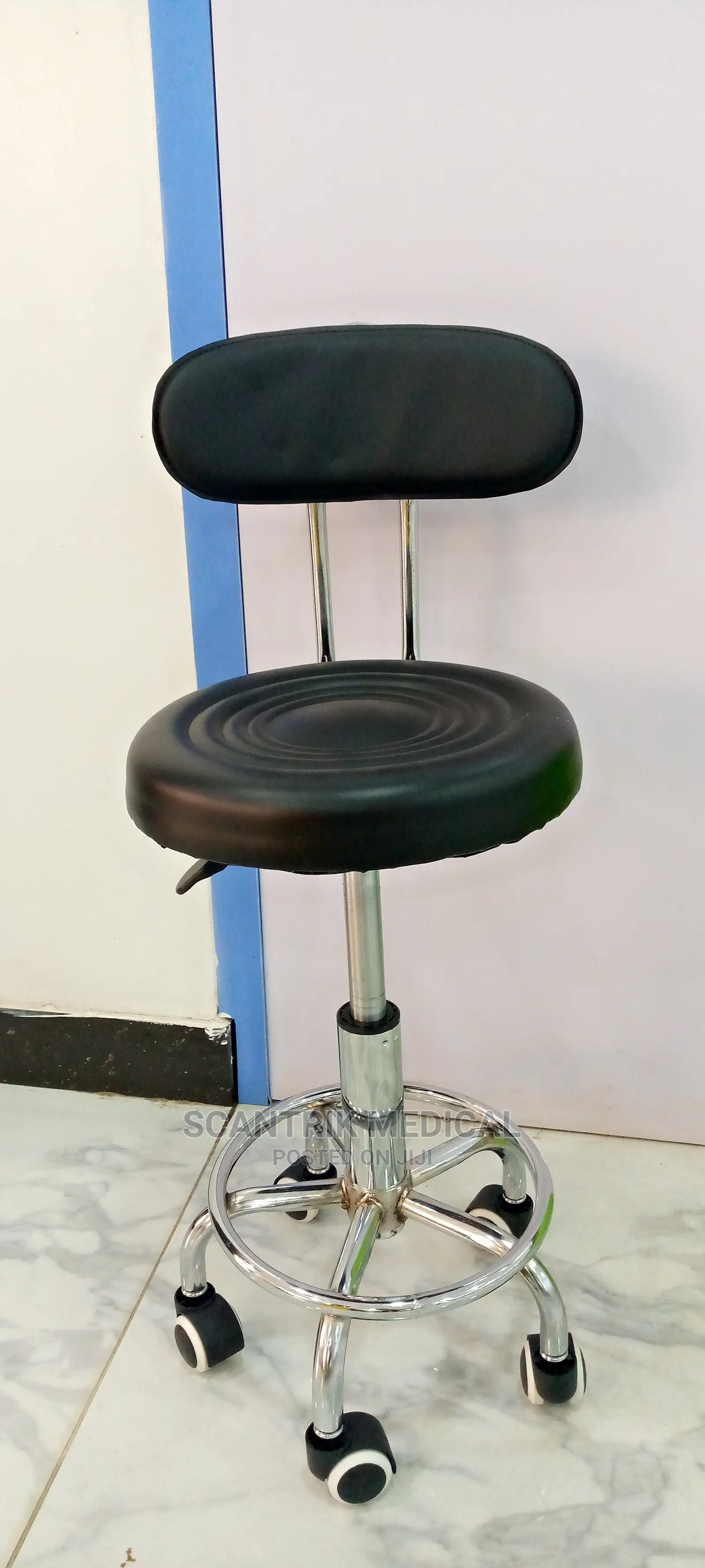 Stool With Backrest / Adjustable Lab Stool With Backrest