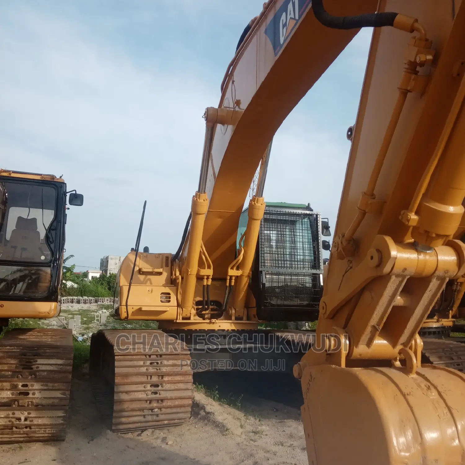 330cl Excavator