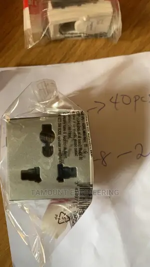 Unswitch Socket 13A
