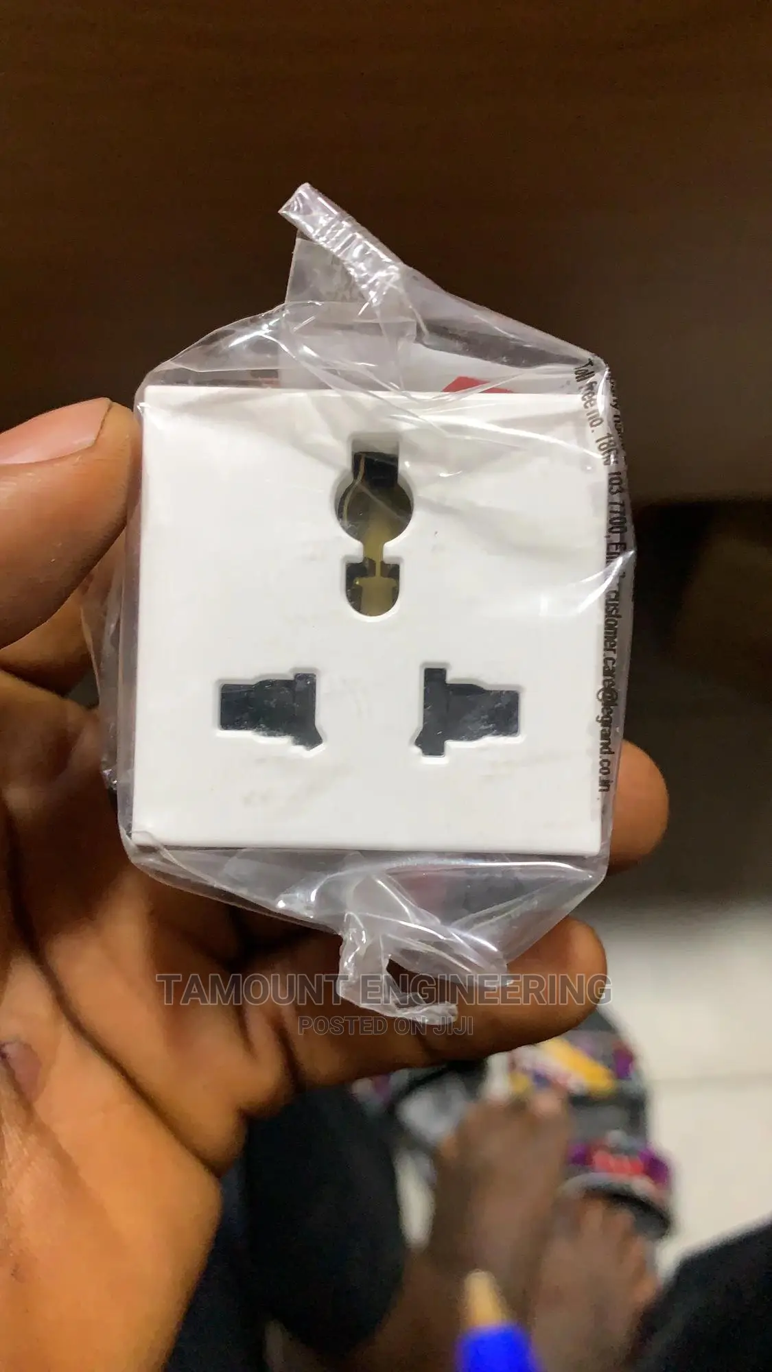 Unswitch Socket 13A