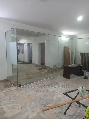 Office Frameless Glass Partitioning