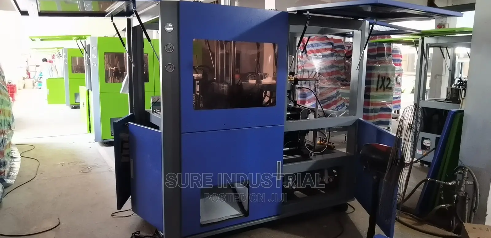 Automatic Pet Blowing Bottle Blowing Machine