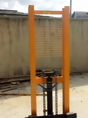 2tons/2000kg Hydraulic Stacker