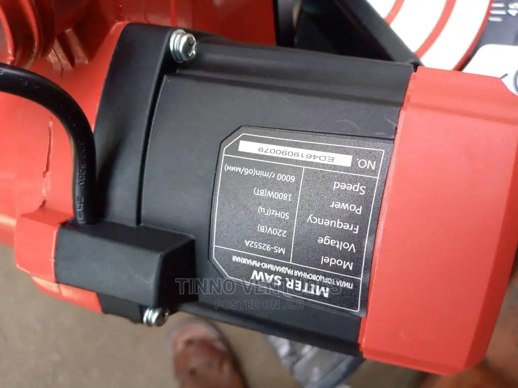 Circular Saw Machine
