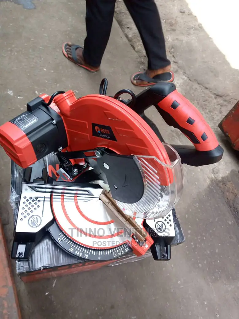 Circular Saw Machine