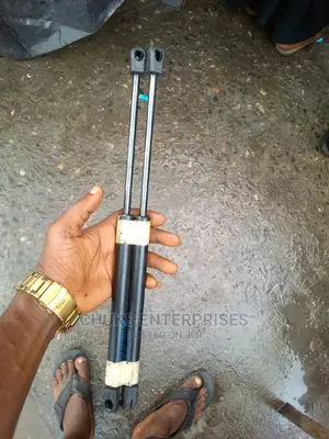 Hyundai Sonata 2012 Boot Shock