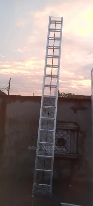 16X2. Aluminum. 32ft Ladder