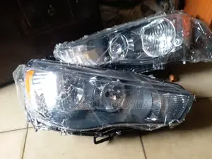 Set of Headlamp for Mitsubishi Lancer 2010
