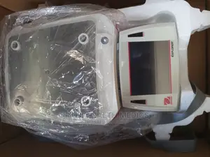 Analytical Balance (Accuris)
