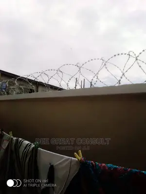 Razor Fence-Wire: Barb Razor Wire