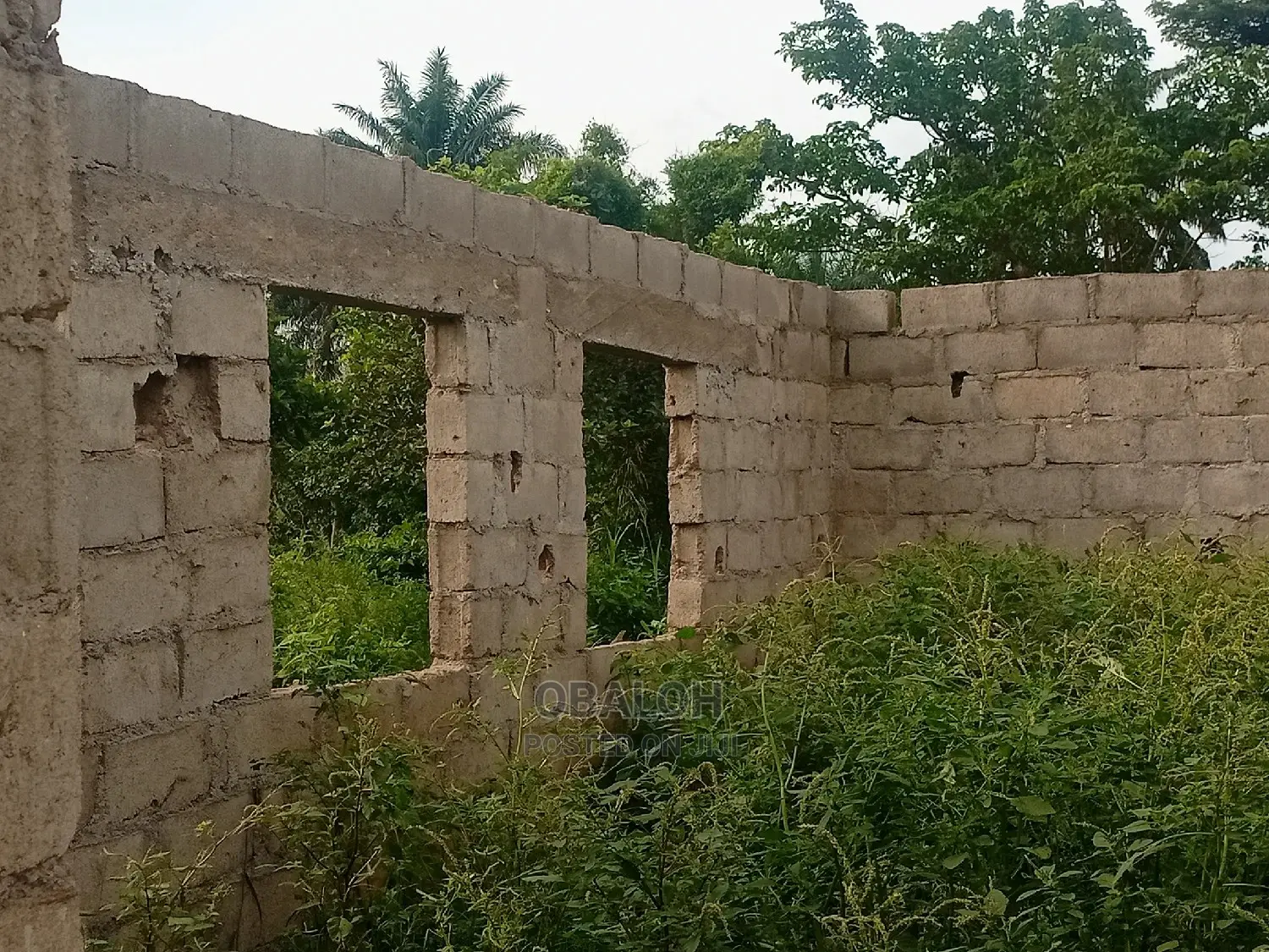 Mini Hall Can Be Converted to Self Contained or Flat