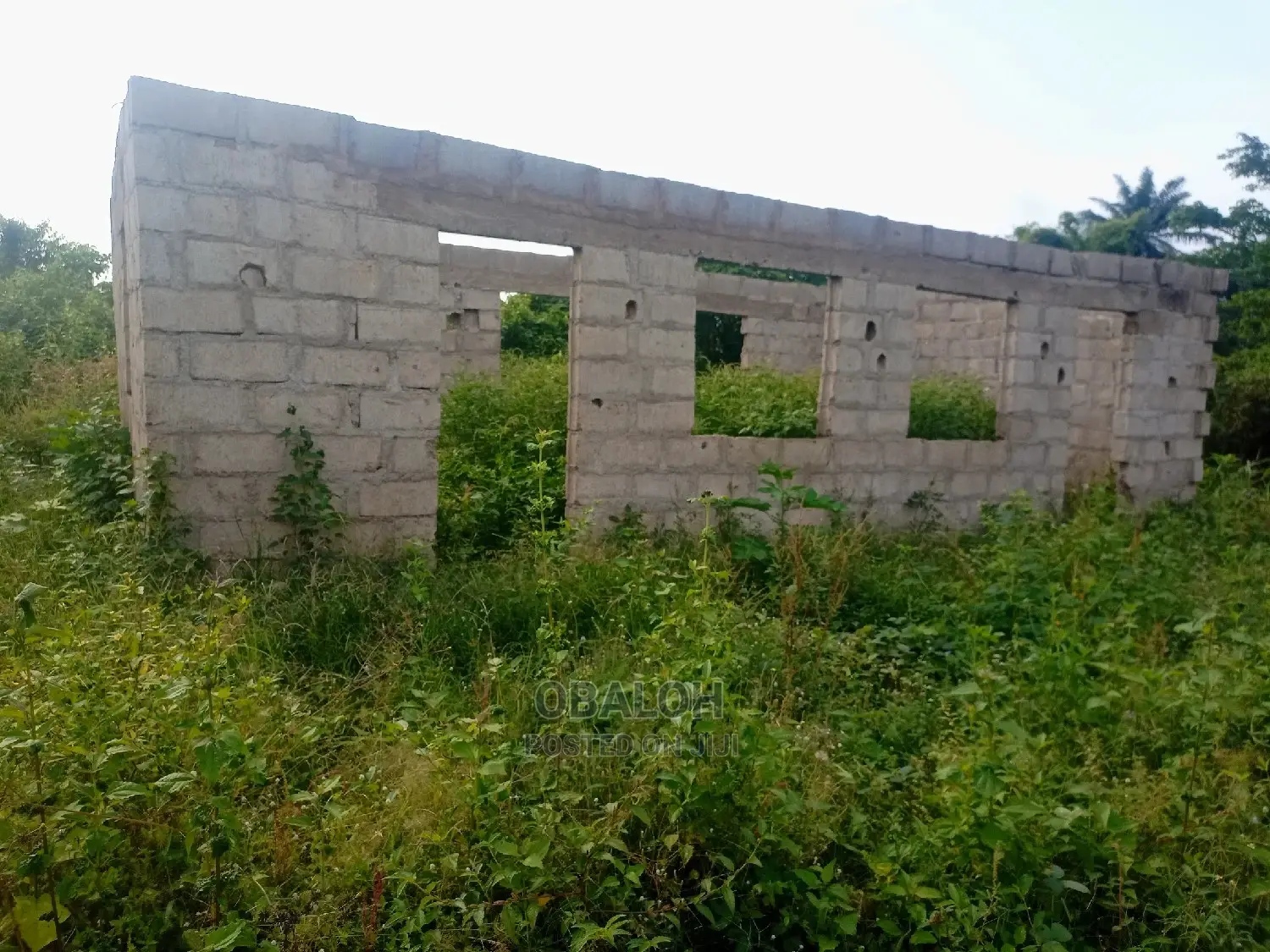Mini Hall Can Be Converted to Self Contained or Flat