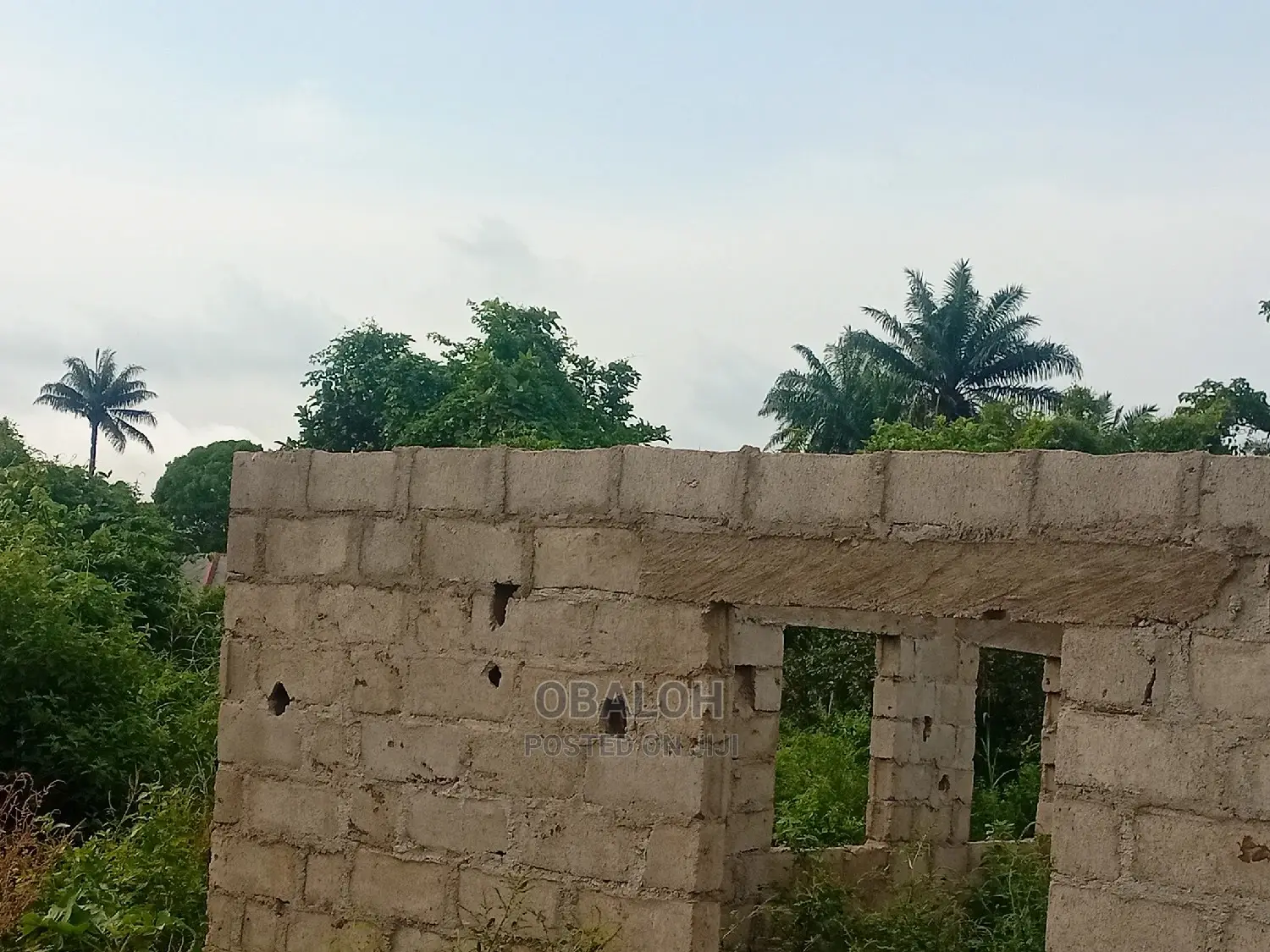 Mini Hall Can Be Converted to Self Contained or Flat