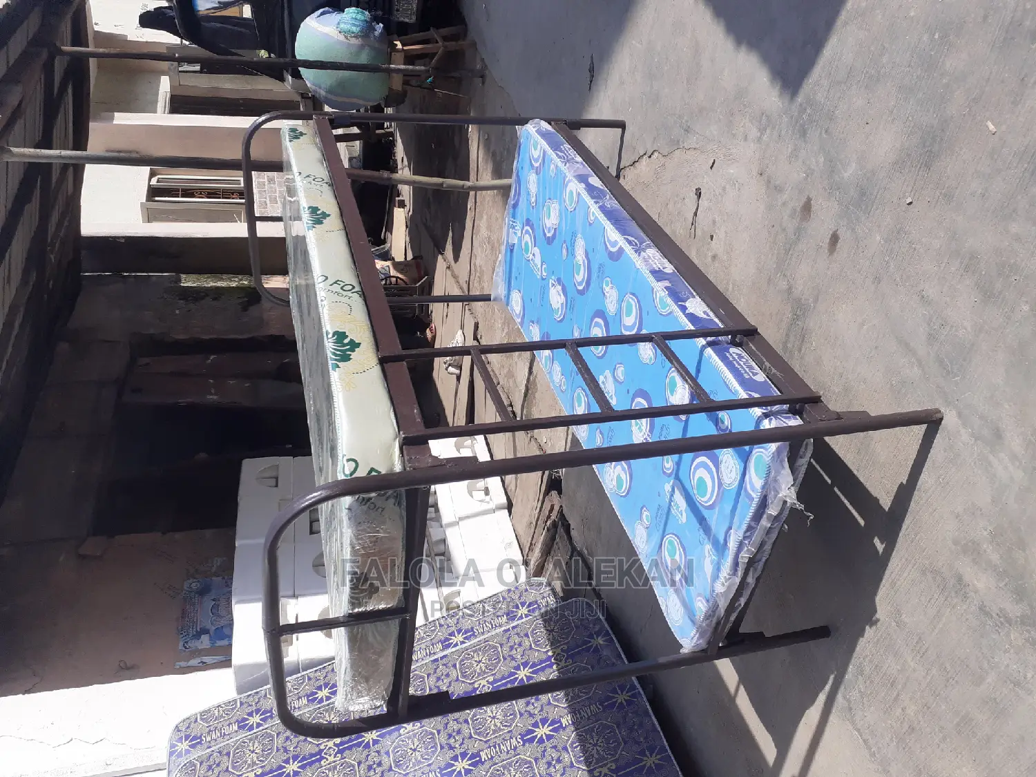 2.5 by 6 Bundle Bunks With the Mattress